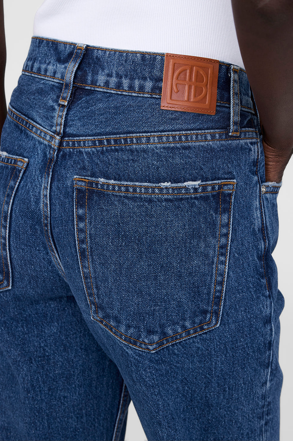 ANINE BING Roy Jean 31" - Clean Indigo Denim - On Model Back Detail 